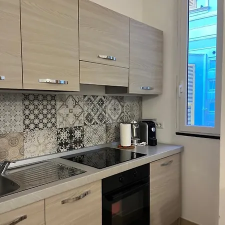 Vicolo Corto Casa 1 *